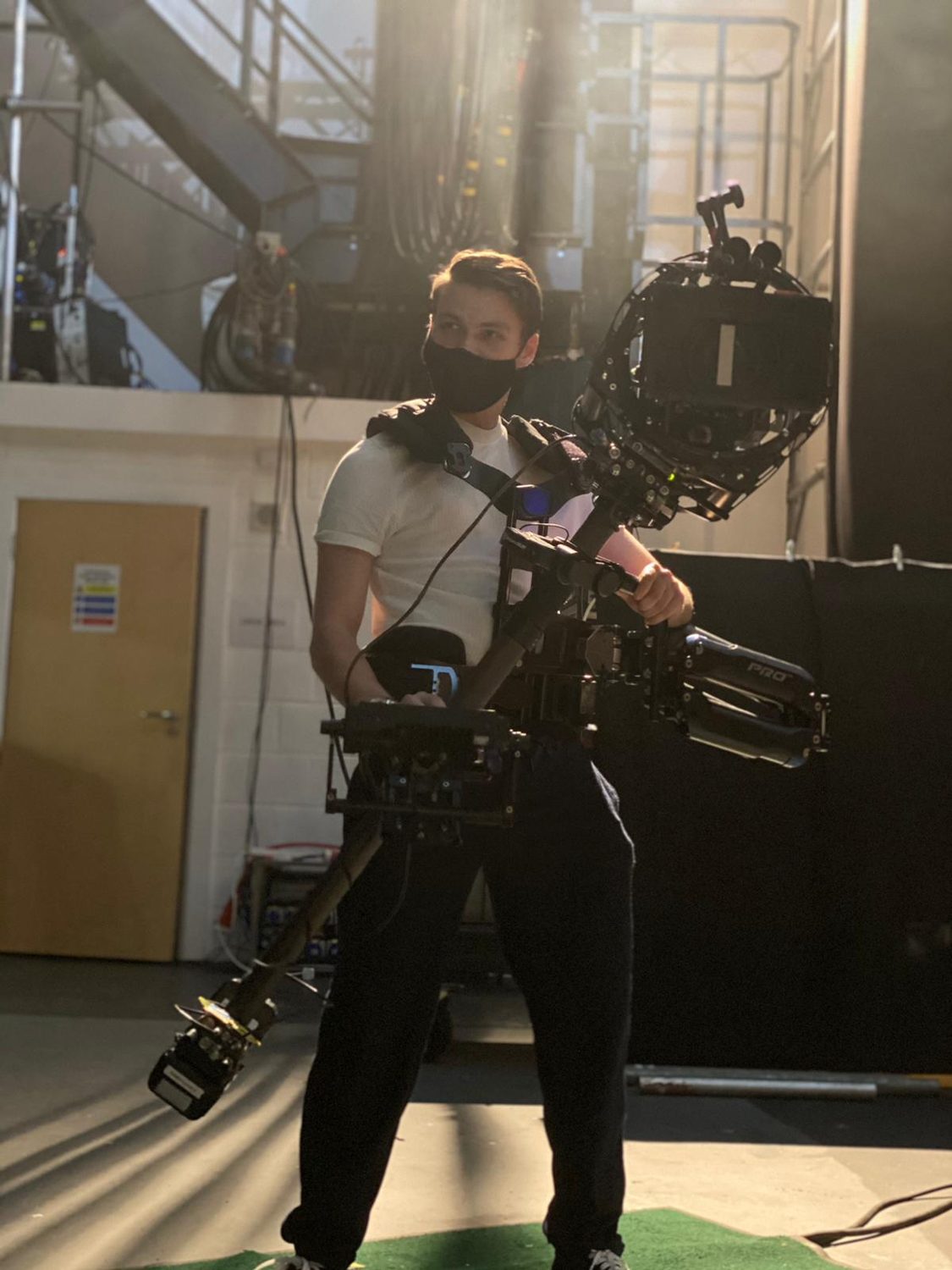 Matt Perren on set — behind the scenes 10